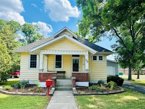 104 E Apple St, Freeburg, IL 62243