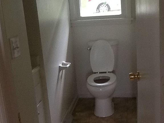 5th image of 1439 Blackwood Dr