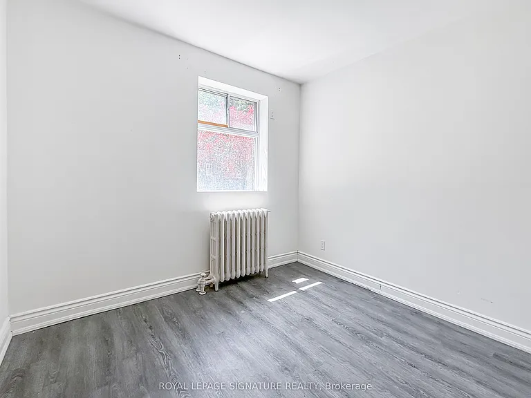 394 Dovercourt Rd #11 — Photo 8