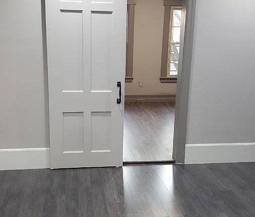 5th image of 174 Archer Ave #2