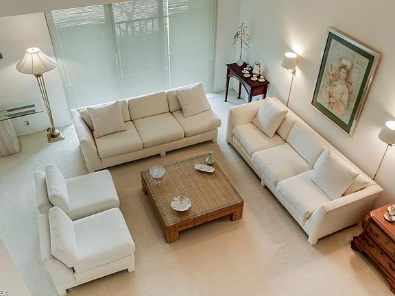 4th image of 171 Court Dr APT 305