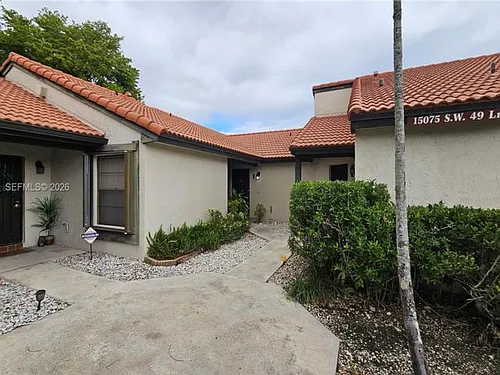 15075 SW 49th Ln Photo 1