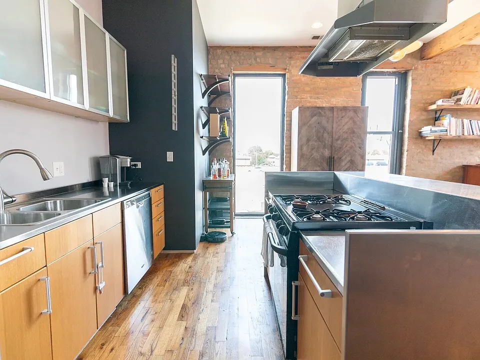 3000 S Archer Ave