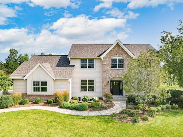 S92W34720 Joshua WAY, Eagle, WI 53119