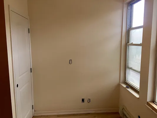 Rented by Voro, LLC | media 27
