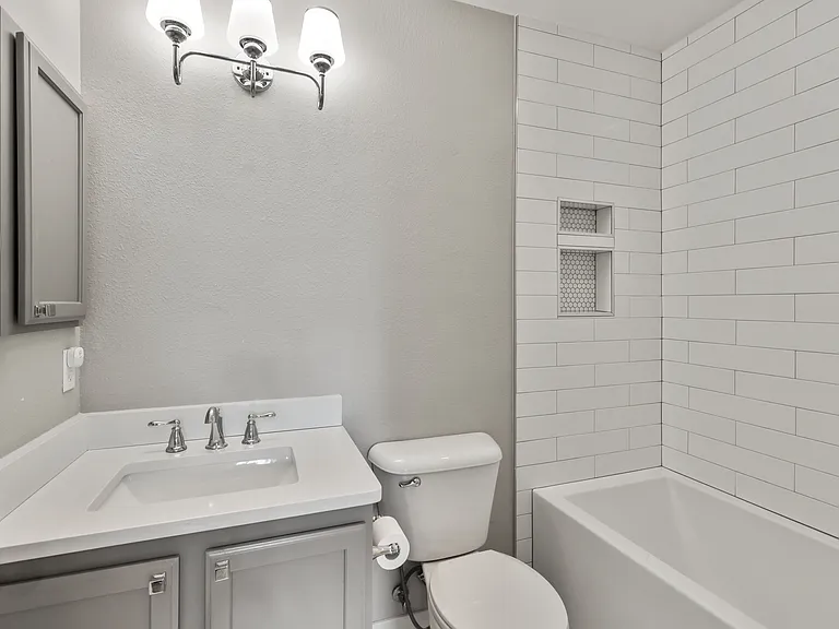 3450 Sunburst Ct — Photo 9