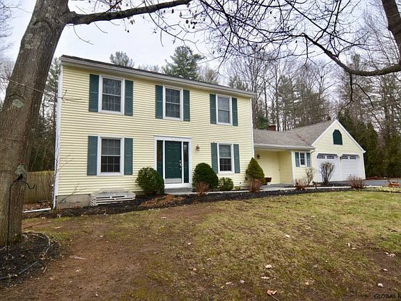 3rd image of 24 Castleberry Dr