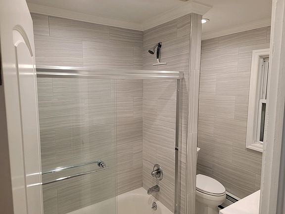 5th image of 489 Ocean Ave