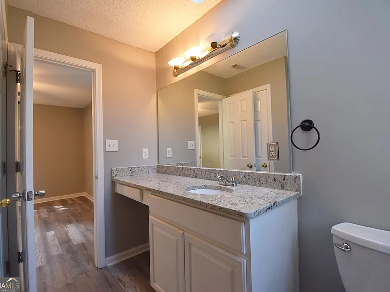 700 S Fairfield Dr — Photo 14