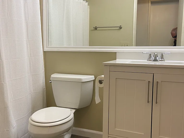 2240 Garnet Ave #1 — Photo 24
