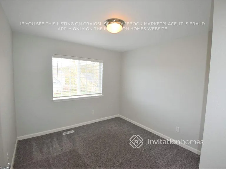 216 Michell Ln NE — Photo 10