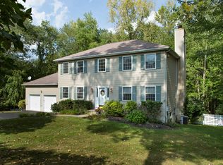 96 Kelly Rd, Carmel, NY 10512