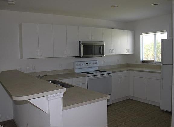 4th image of 1916 NE 15th Pl