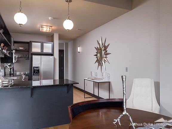 4th image of 609 W Dickson St #406