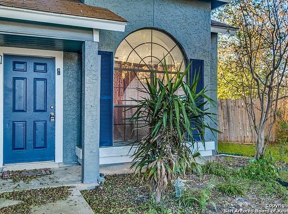 2nd image of 6003 Meadow Sunrise Dr
