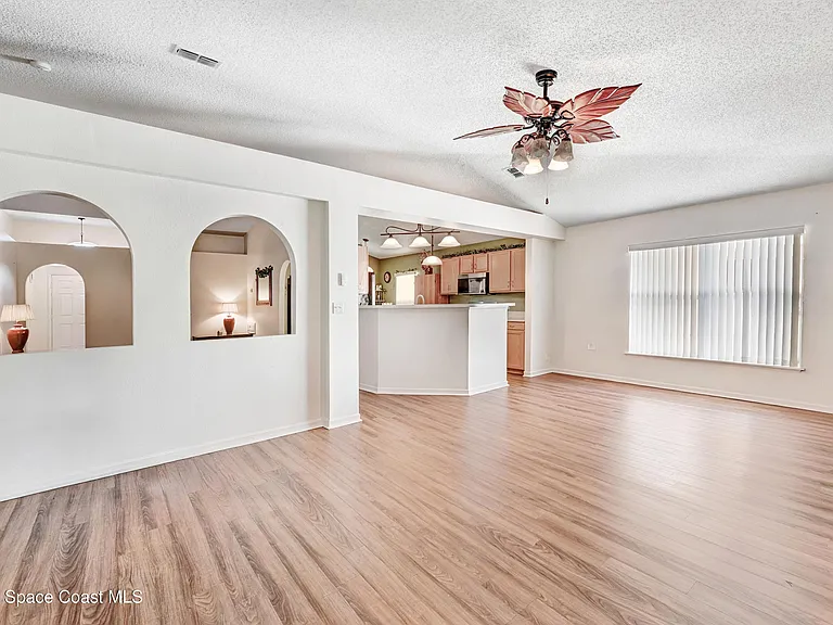 1652 La Maderia Dr SW — Photo 18