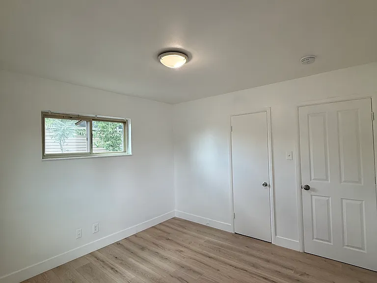 3566 W Amherst Ave — Photo 22