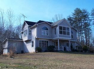 3037 Jefferson Woods Ln, Amissville, VA 20106