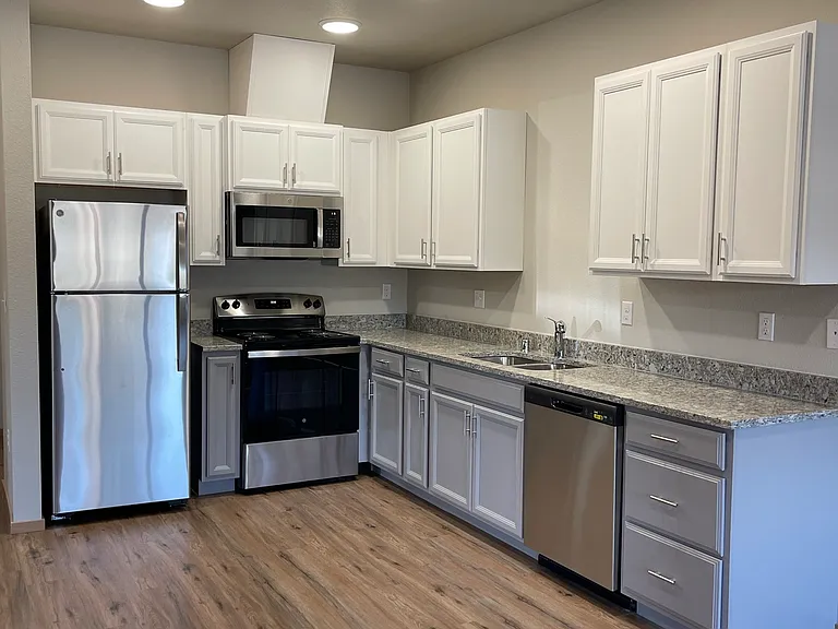Ridgeline Apartments — Photo 59