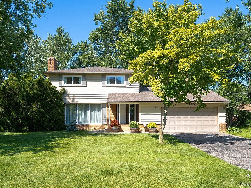 1st image of 7390 Linda Ln