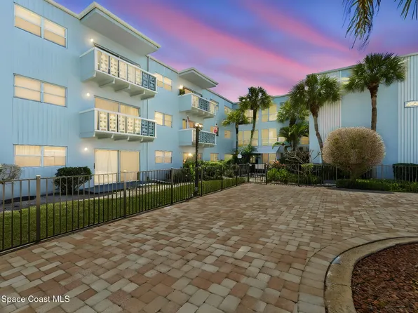 223 Columbia Dr APT 122, Cape Canaveral, FL 32920