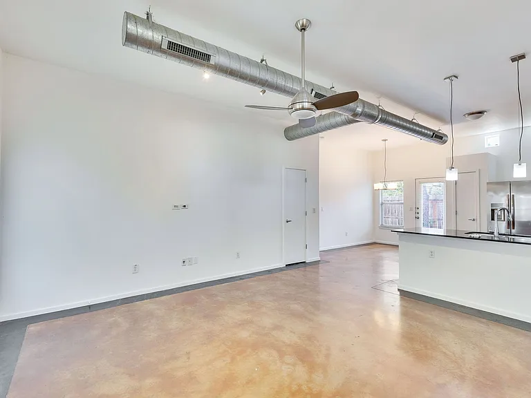 3808 Menchaca Rd — Photo 9