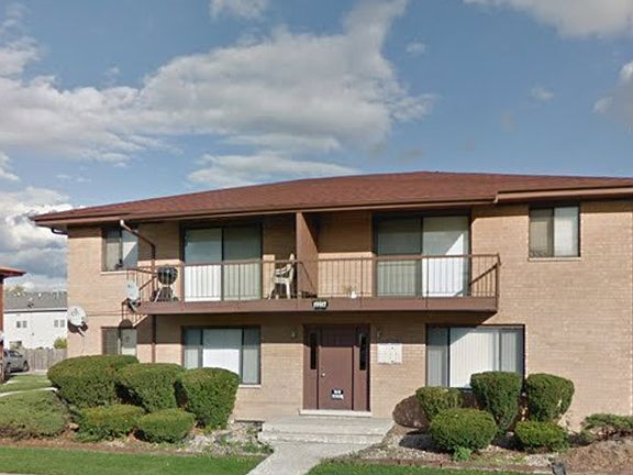 4th image of 19917 Park Ave APT 2S