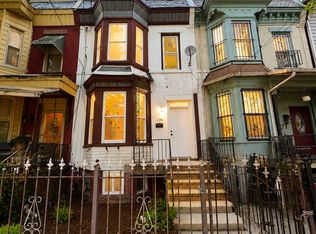 271 1/2 6th Ave W, Newark, NJ 07107