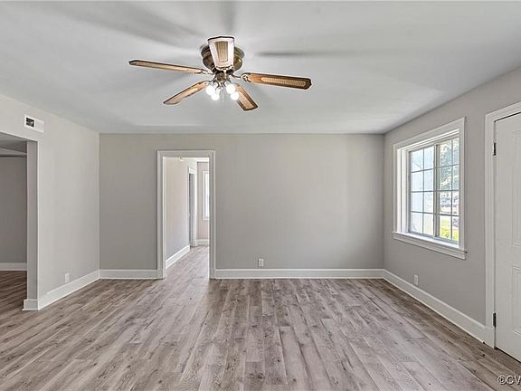 4th image of 3012 Dupont Ave
