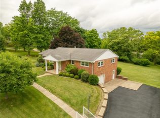 109 Lake Dr, Ligonier, PA 15658