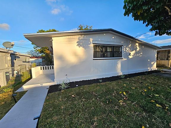 3rd image of 15221 NW 18th Avenue
