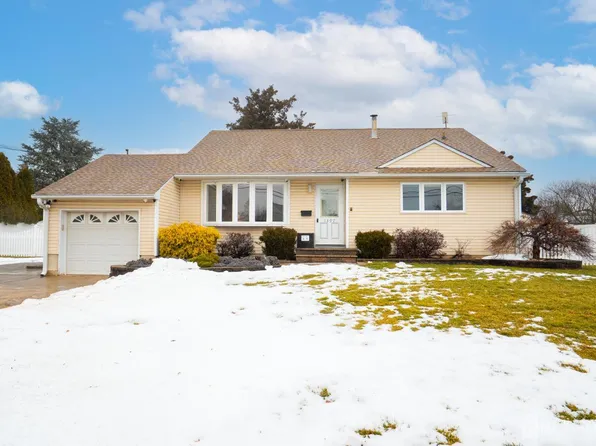 1397 Seminole Rd, North Brunswick, NJ 08902