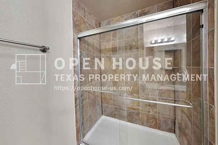812 Arbor Downs Dr — Photo 12
