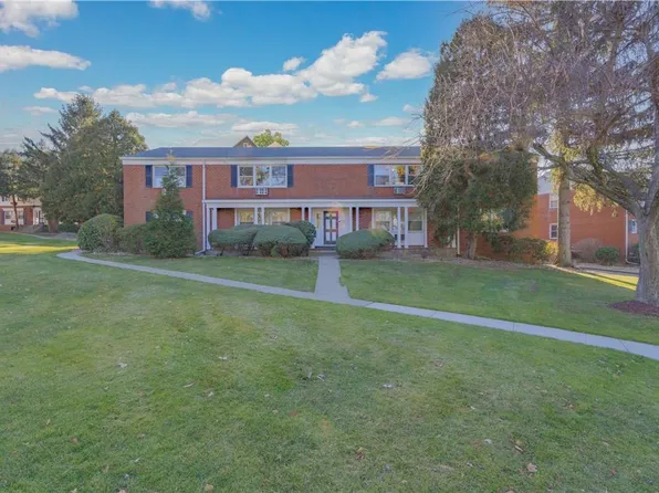 44 Bon Aire Circle #1916, Suffern, NY 10901