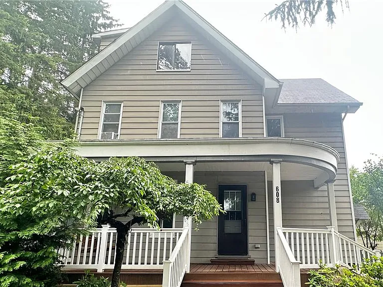 608 N Delaware Dr — Photo 2