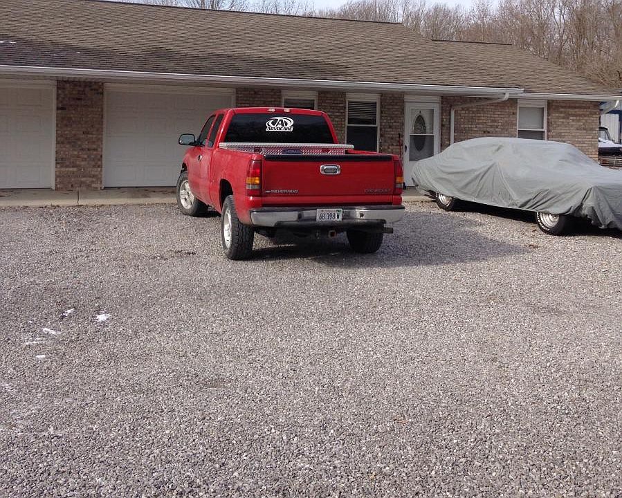 1st image of 35 Oak Linn Ln