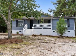 423 McDougald Dr, Raeford, NC 28376