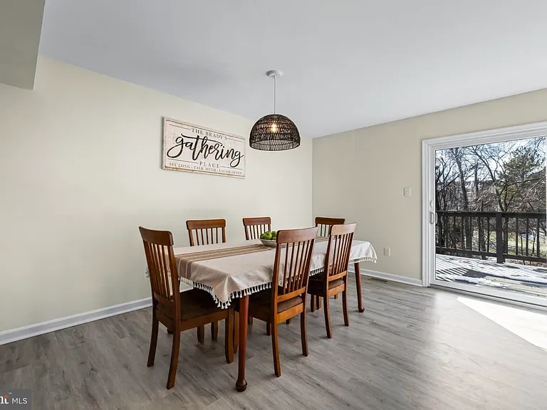 21 Sandstone Ct — Photo 24