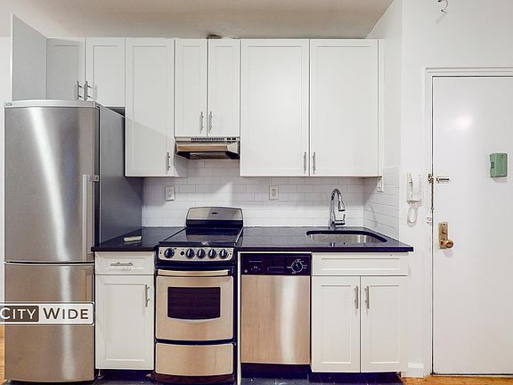 5th image of 443 W 51st St APT 2R