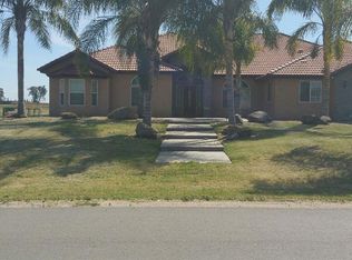 24520 Brook Dr, Madera, CA 93638