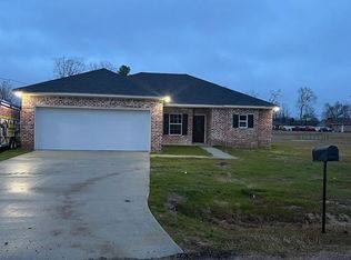 16 Ruby Ln, Natchez, MS 39120