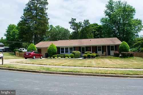 5810 Helmsdale Ln Photo 1
