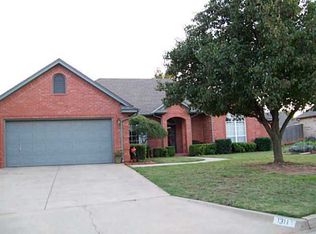 1311 Castle Crk, Shawnee, OK 74804