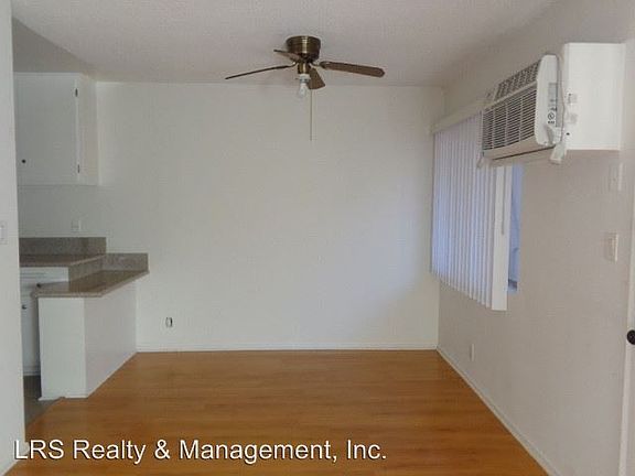 3rd image of 21707 Roscoe Blvd APT 109