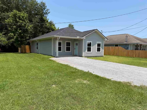 270 Railroad St, Sour Lake, TX 77659
