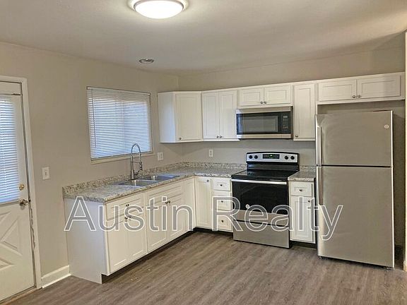 2nd image of 1051 Woodland Trails Dr