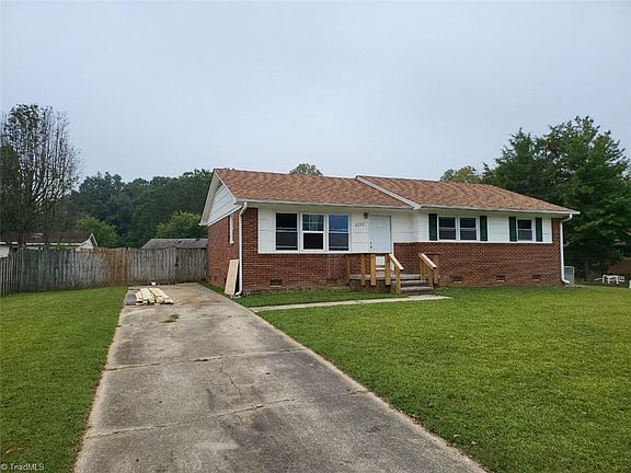 3rd image of 2127 McKelvey Dr