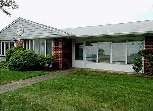 1st image of 1076A Argyll Cir