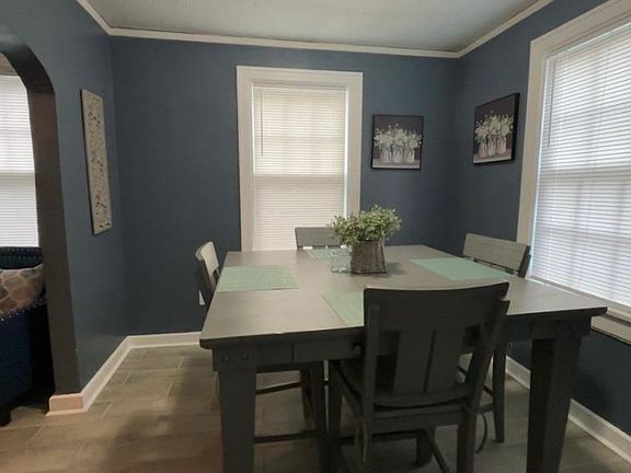 2nd image of 420 Josephine St
