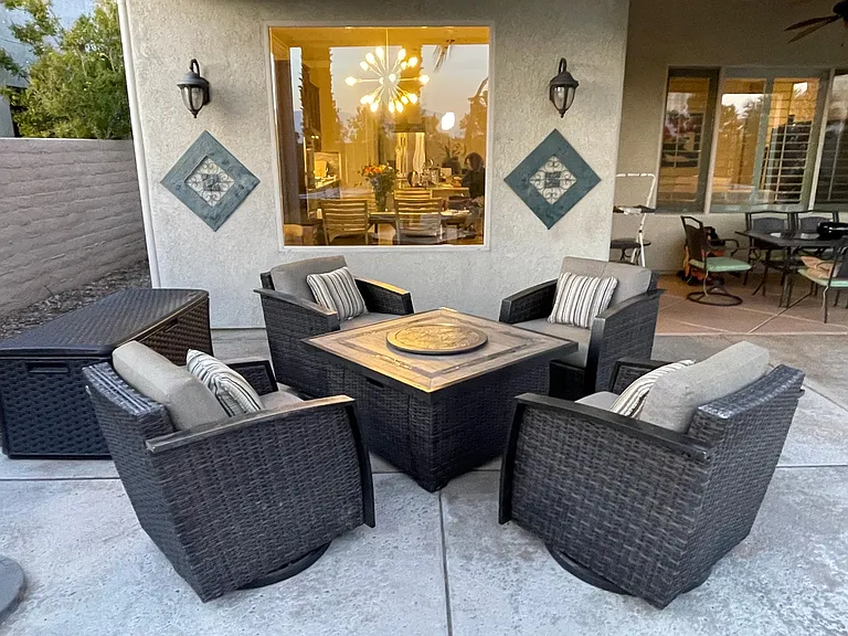 Relax at the fire table.